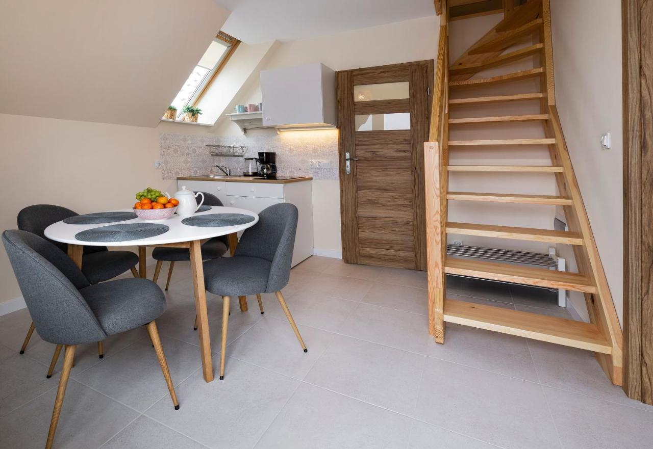 Apartamenty "La Villa" Z Klimatyzacja, Ogrodem, Parkingiem, Blisko Centrum Kudowa-Zdrój Kültér fotó