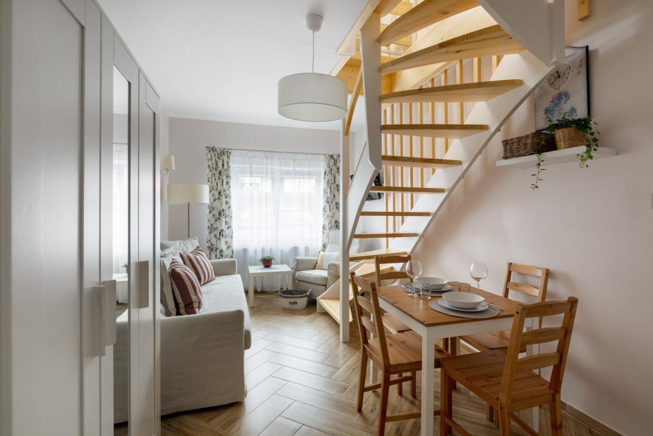 Apartamenty "La Villa" Z Klimatyzacja, Ogrodem, Parkingiem, Blisko Centrum Kudowa-Zdrój Kültér fotó