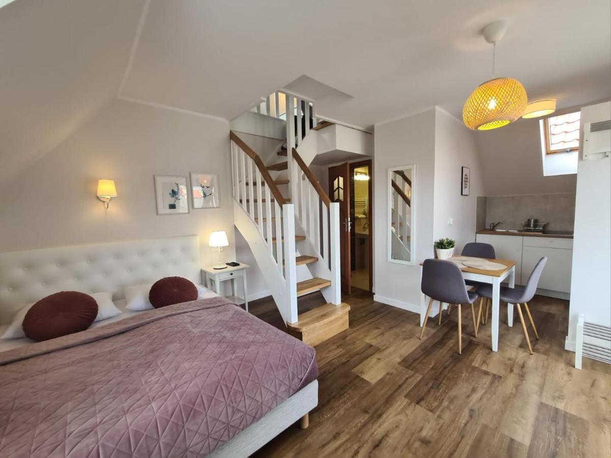 Apartamenty "La Villa" Z Klimatyzacja, Ogrodem, Parkingiem, Blisko Centrum Kudowa-Zdrój Kültér fotó