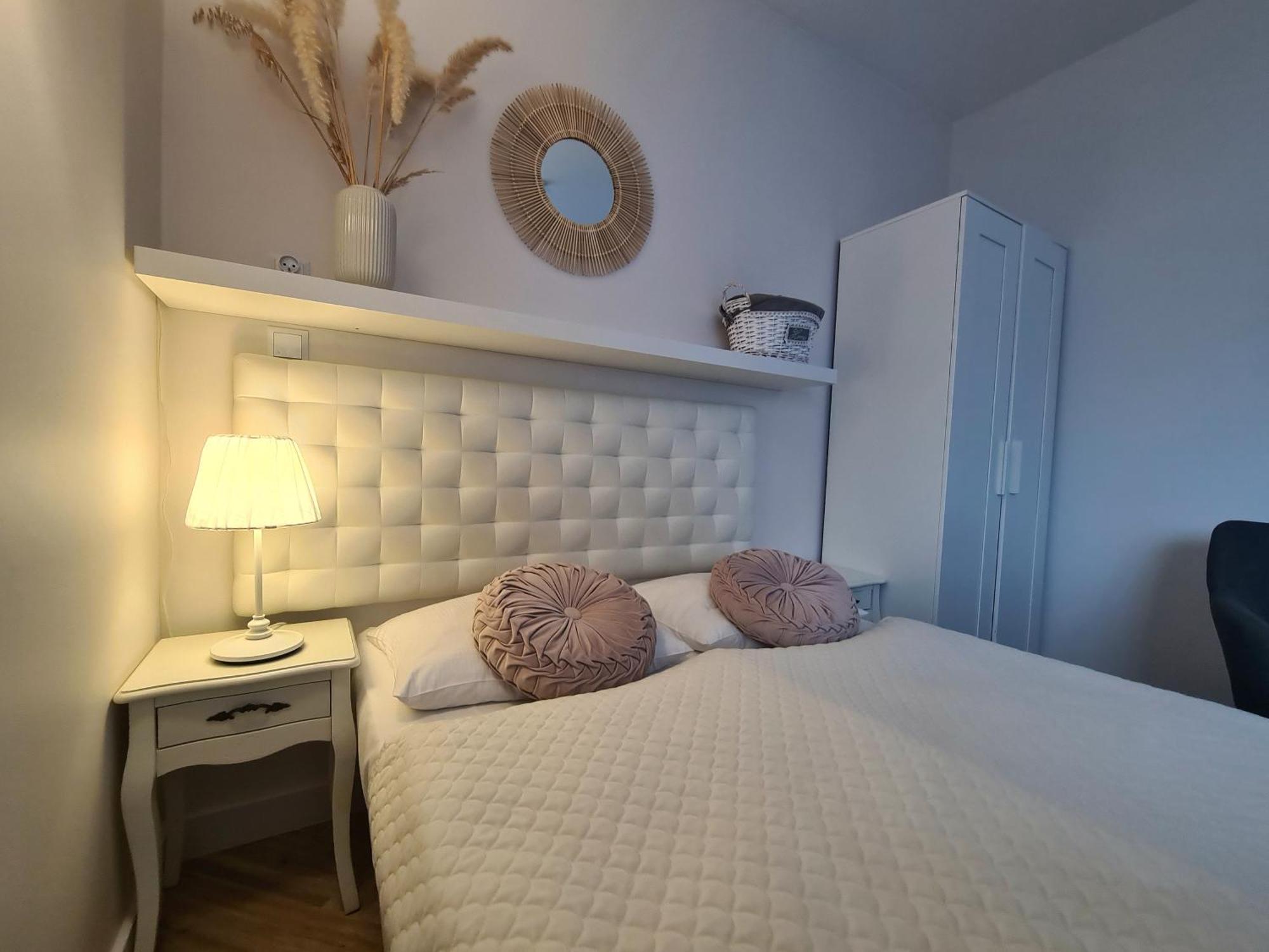 Apartamenty "La Villa" Z Klimatyzacja, Ogrodem, Parkingiem, Blisko Centrum Kudowa-Zdrój Kültér fotó