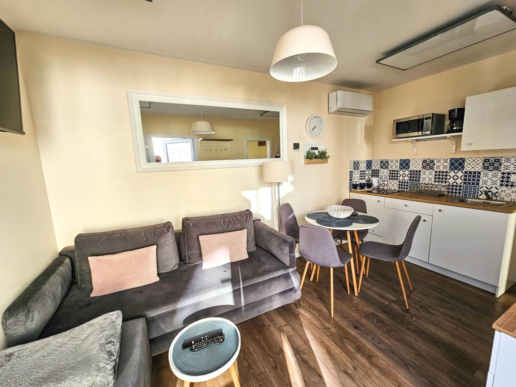 Apartamenty "La Villa" Z Klimatyzacja, Ogrodem, Parkingiem, Blisko Centrum Kudowa-Zdrój Kültér fotó