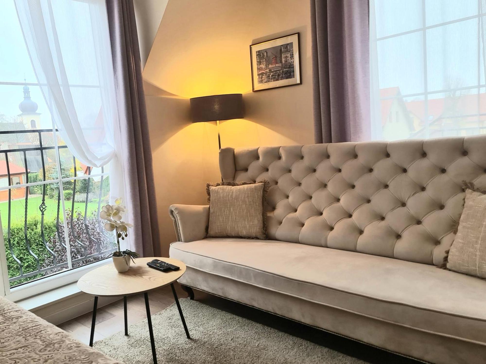 Apartamenty "La Villa" Z Klimatyzacja, Ogrodem, Parkingiem, Blisko Centrum Kudowa-Zdrój Kültér fotó
